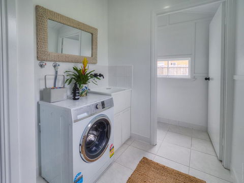 Fisherman's Cottage Hervey Bay - Northern Rivers Accommodation 2