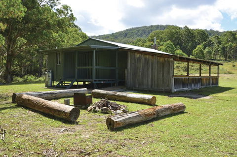 Four Bull Hut - Northern Rivers Accommodation 2