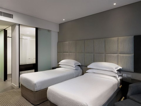 Four Points By Sheraton Brisbane - Northern Rivers Accommodation 2