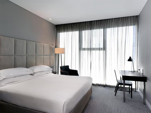 Four Points By Sheraton Brisbane - Northern Rivers Accommodation 3