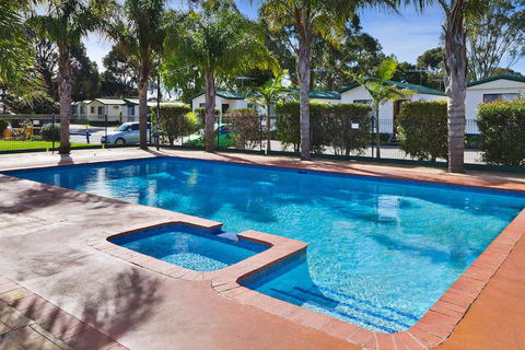 Frankston Holiday Park And Sandhurst Motel - Northern Rivers Accommodation 0