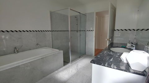 Fraser Island Gateway, Gated And Secure RV Parking On 5 Acres, 10 Min To Hervey Bay Beach - Northern Rivers Accommodation 1