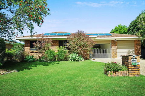 Freshly Revovated Dog Friendly House Walking Distance To Waterfront! - Northern Rivers Accommodation 0