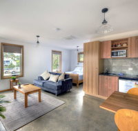 Freycinet Stone Studio 7 - Quartz - Northern Rivers Accommodation