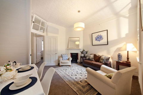 FUN TIMES In HUGE House 1 Minute To SYDNEY HARBOUR - Northern Rivers Accommodation 0
