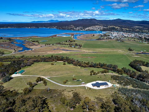 George River Park (House, 100 Acres, Animals, Views) - Northern Rivers Accommodation 0