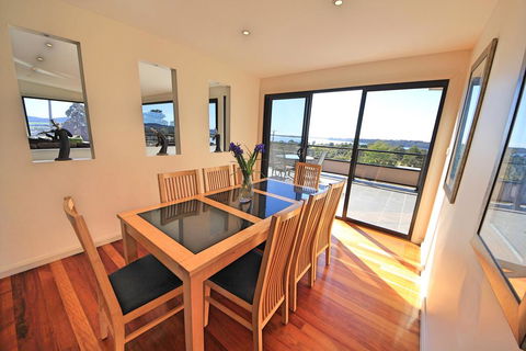 Georges Bay Luxury - Northern Rivers Accommodation 2