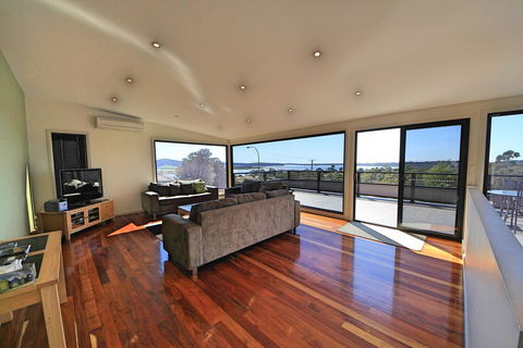 Georges Bay Luxury - Northern Rivers Accommodation 0