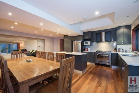Gippsland Twelve-Spacious And Central With Off Street Parking - Northern Rivers Accommodation 0