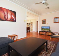 Glandore Estate Vineyard Homestead onsite cellar door  walk to restaurants incl EXP - Northern Rivers Accommodation