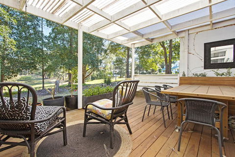 Golfers Getaway Mollymook Augusta Place 14/13-15 - Northern Rivers Accommodation 1
