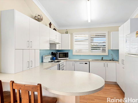 Gone To The Beach - 40 Coogee Ave, The Entrance No - Northern Rivers Accommodation 1