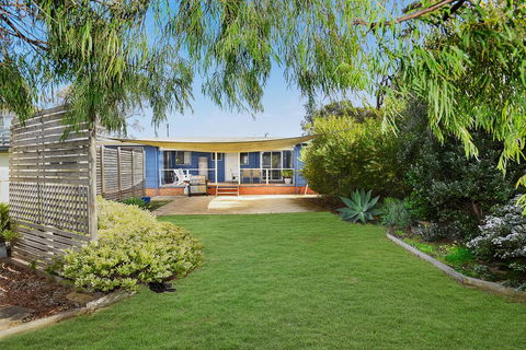 Goolwa Blue Escape - WiFi - Pet-Friendly - Northern Rivers Accommodation 3