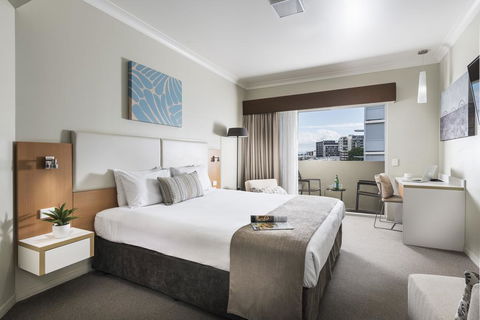 Grand Hotel And Apartments Townsville - Northern Rivers Accommodation 2