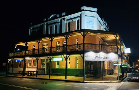 Grand Neath Hotel - Northern Rivers Accommodation 1