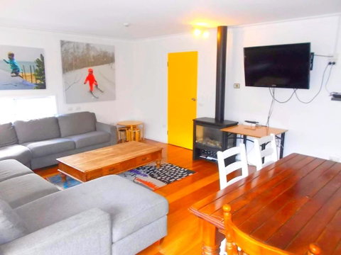 Great Value Thredbo Chalet - Northern Rivers Accommodation 2