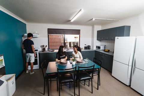 Guild House 6 Bedroom Flat - Northern Rivers Accommodation 2