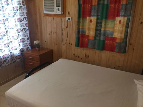 Happytourcairns Sharehouse - Northern Rivers Accommodation 2