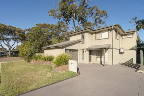Harmony House - Bateau Bay, NSW - Northern Rivers Accommodation 0