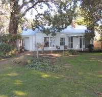 Heronswood Cottage - Northern Rivers Accommodation