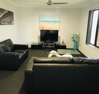 Hervey Bay Holiday Home - Northern Rivers Accommodation