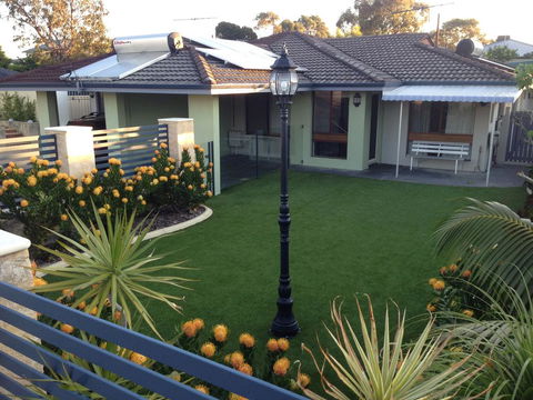 Hillarys Holiday Home - Northern Rivers Accommodation 0