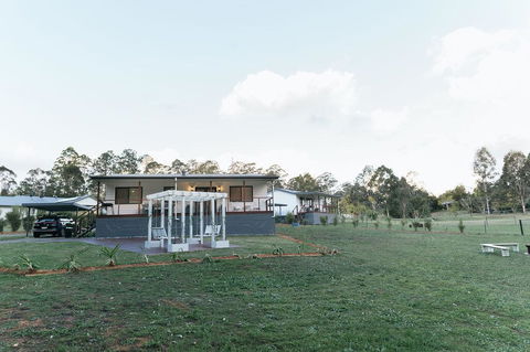Hinterland Boutique Cottages-Fig Tree Cottage - Northern Rivers Accommodation 1