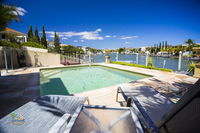 Holiday Home Luxe  Sanctuary Cove