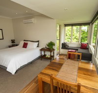 Hollyhock - Northern Rivers Accommodation
