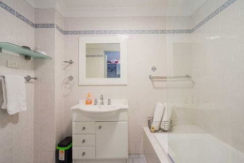 Home Away From Home Parramatta - Northern Rivers Accommodation 1