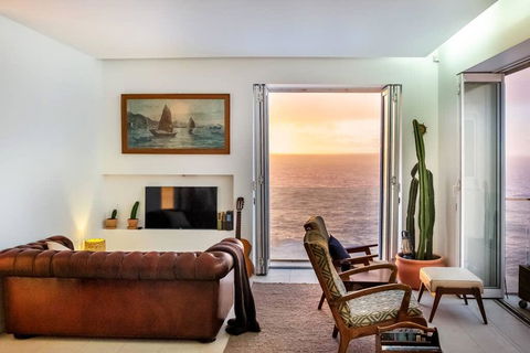 Im Living In A Dream - Cliffside Penthouse - Northern Rivers Accommodation 0