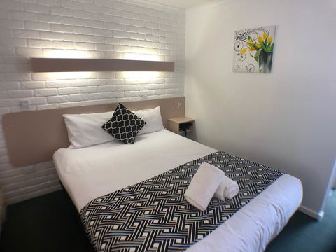 Jacaranda Place Motor Inn - Northern Rivers Accommodation 2
