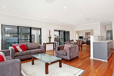 Jacarandas Parkview - Northern Rivers Accommodation 0