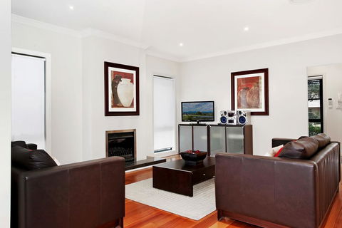 Jacarandas Parkview - Northern Rivers Accommodation 3