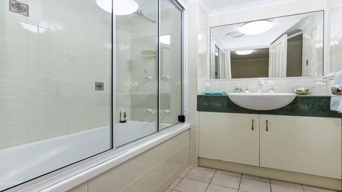 Jade Waters Hervey Bay - Northern Rivers Accommodation 1