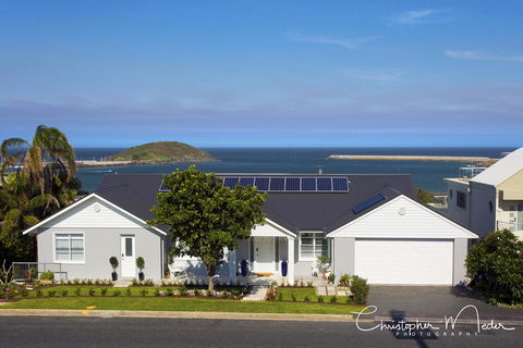 Jetty Splendour Guest Bedroom With Bathroom En-suite B'nB - Northern Rivers Accommodation 1