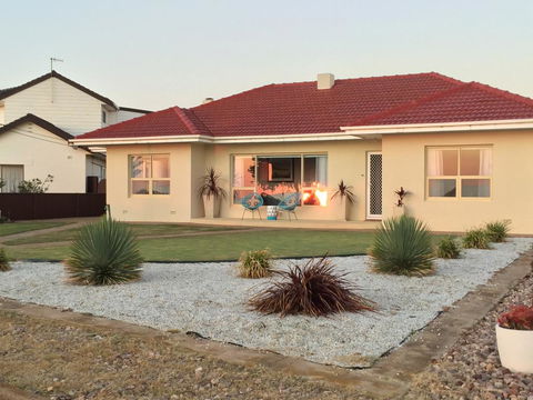 Jewel Of The South Beachside Holiday Rental - Northern Rivers Accommodation 0