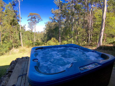 Jindalee Spa Lodge - Northern Rivers Accommodation 0