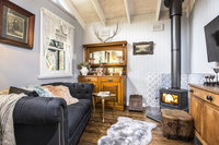 Juniper  Rye cottage for two
