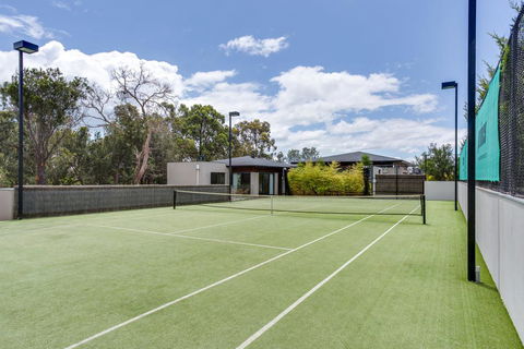 Kalina Retreat: Resort Style Tennis & Pool - Northern Rivers Accommodation 3