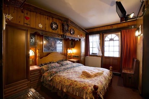 Karelia Alpine Lodge - Northern Rivers Accommodation 0