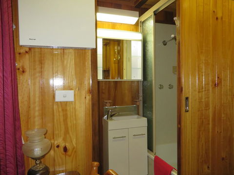 Karelia Alpine Lodge - Northern Rivers Accommodation 3