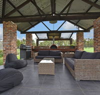 Kelman Cottage - tucked away with pool  native wildlife - Northern Rivers Accommodation