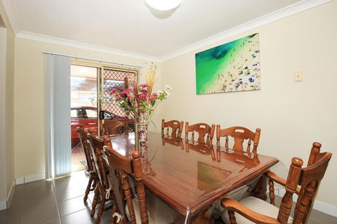 Kingfisher - Pet-Friendly - 10 Mins To Hyams Beach - Northern Rivers Accommodation 2