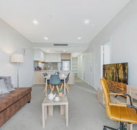 KOZYGURU PARRAMATTA CBD LUXURY 2 BED APT  FREE PARKING NPA011 - Northern Rivers Accommodation
