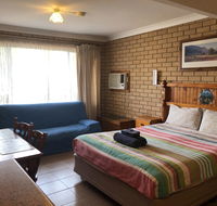 Lake Front Motel - Northern Rivers Accommodation