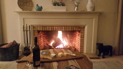 Lake House Benalla - Northern Rivers Accommodation 0