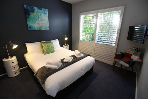 Lake Orchard Villas - Northern Rivers Accommodation 1