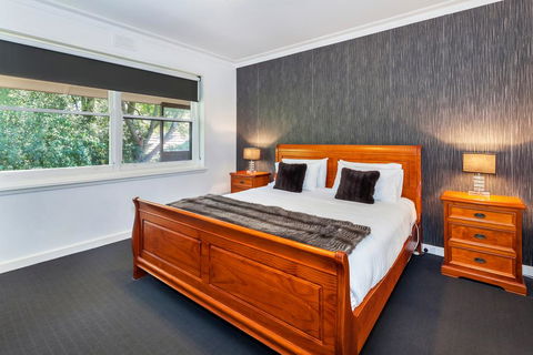 Lake Wendouree Luxury Apartments On Webster - Northern Rivers Accommodation 2