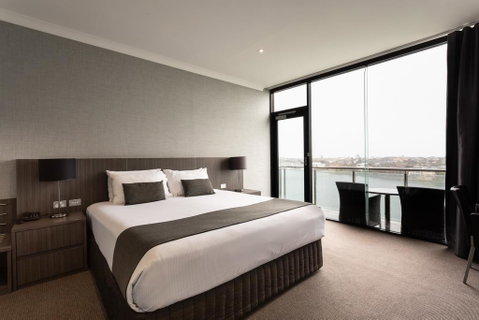 Lakes Hotel - Northern Rivers Accommodation 2
